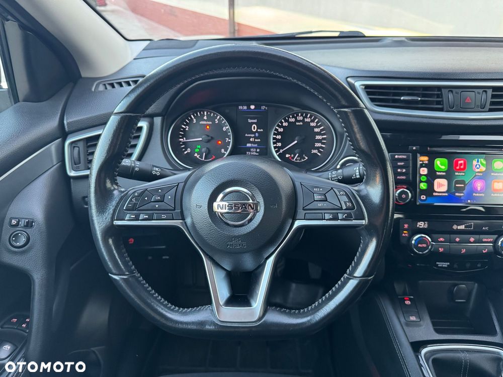 Nissan Qashqai 1.3 DIG-T N-Connecta - 25