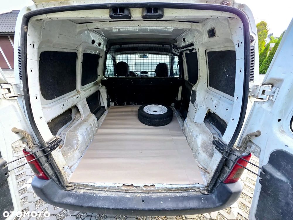 Peugeot Partner II - 12