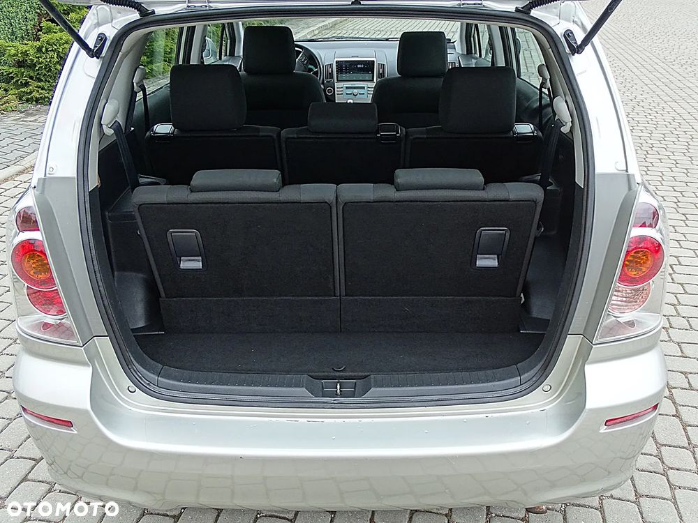 Toyota Corolla Verso 1.8 Prestige 7os - 8