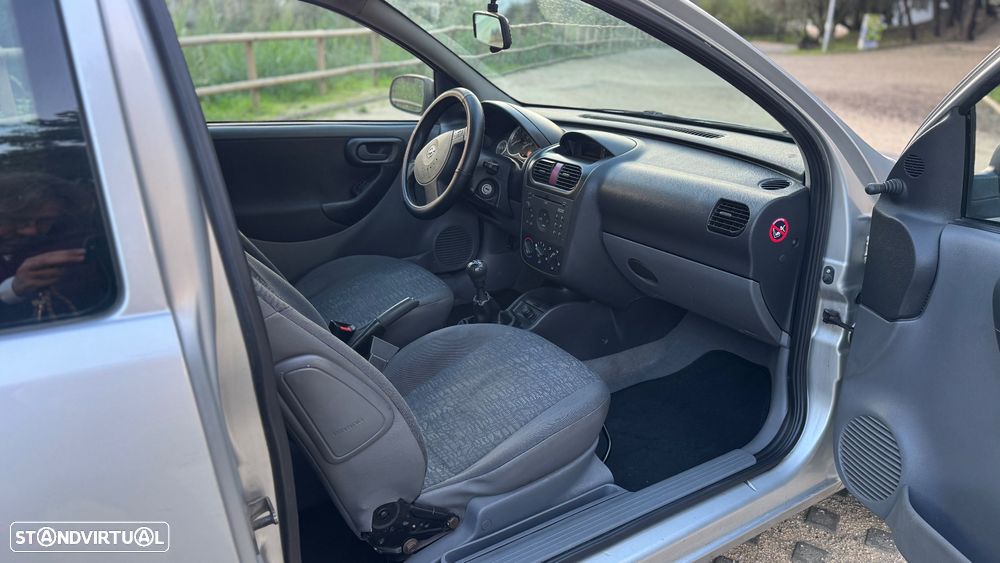 Opel Corsa 1.2 16V Confort - 11