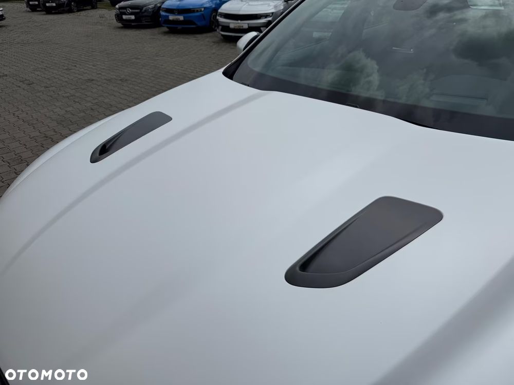 Jaguar F-Pace P550 AWD SVR - 3