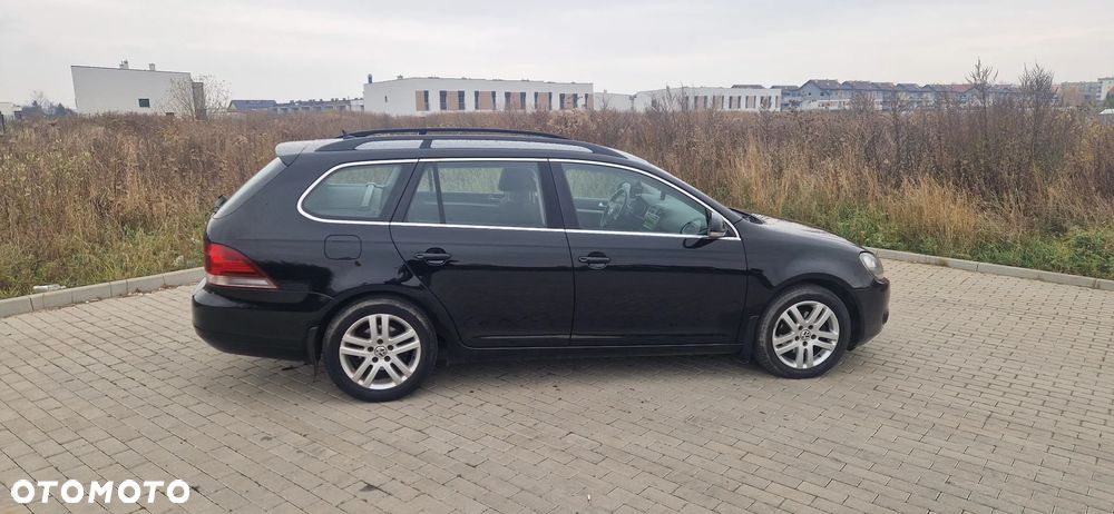 Volkswagen Golf VI 1.6 TDI Highline - 28