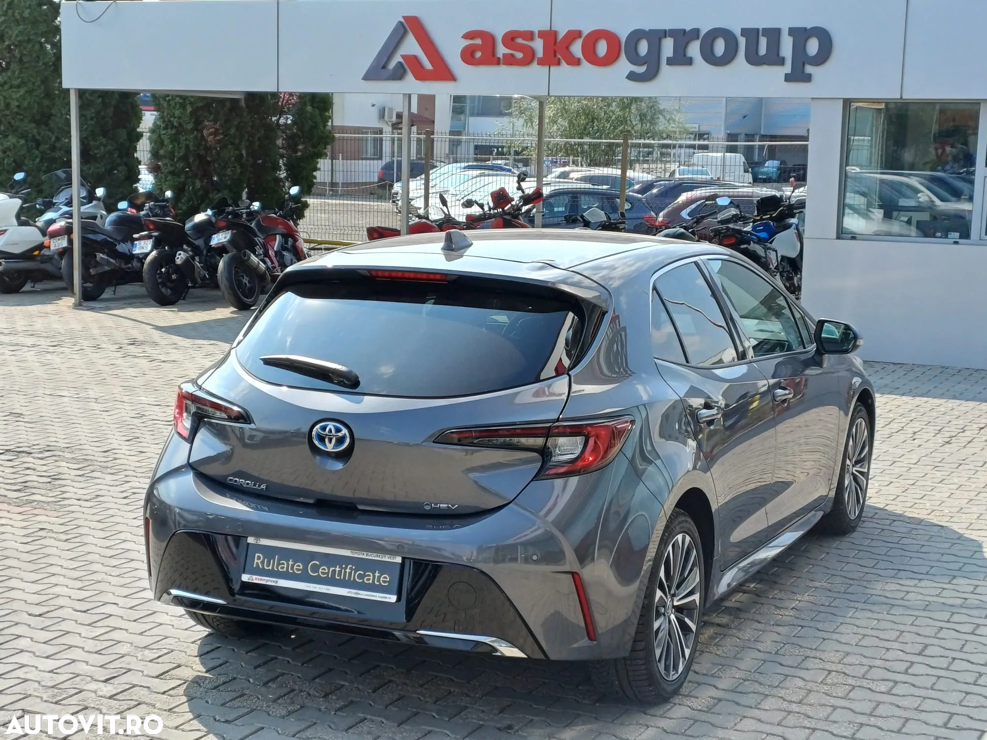 Toyota Corolla - 3