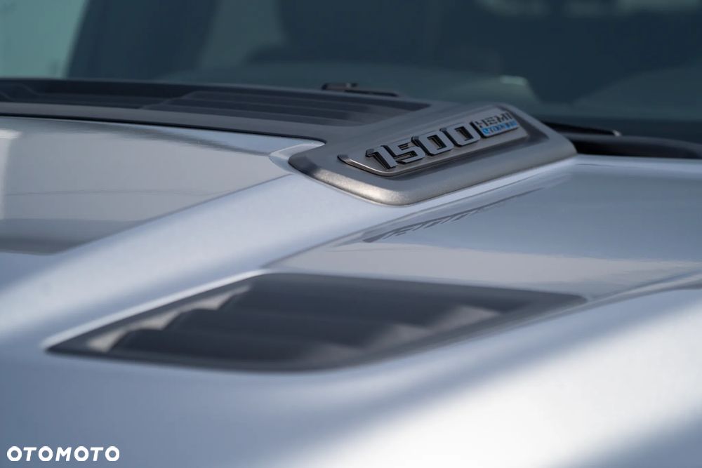 RAM 1500 5.7 Crew Cab Laramie - 25
