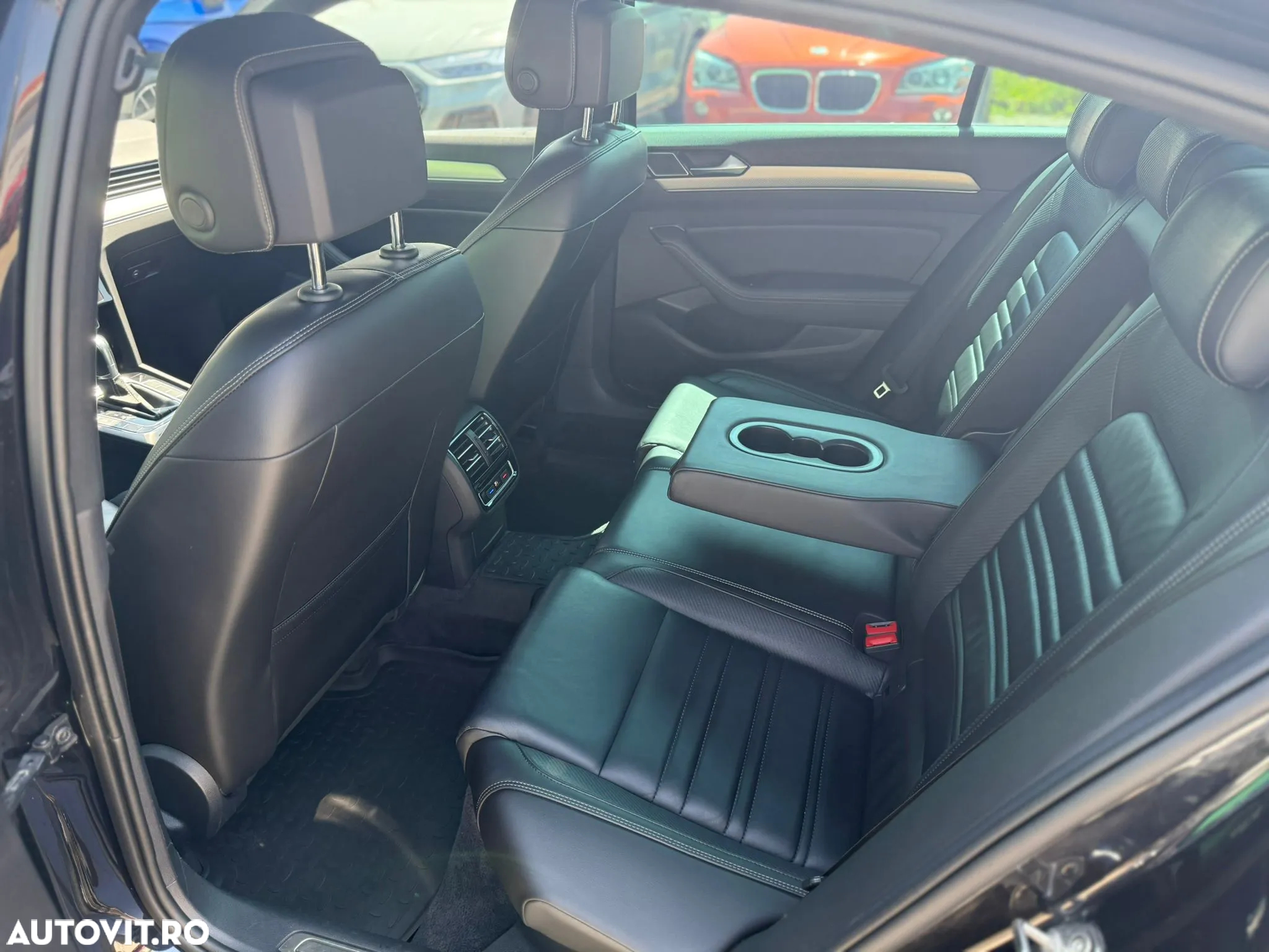 Volkswagen Passat 2.0 TDI DSG R Executive - 22
