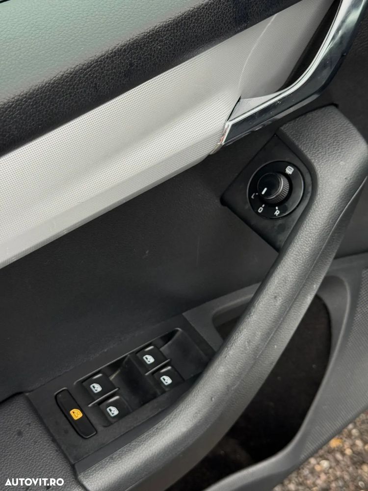 Skoda Octavia 1.6 TDI DSG Ambition - 24