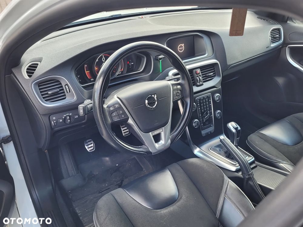 Volvo V40 D2 RDesign - 29