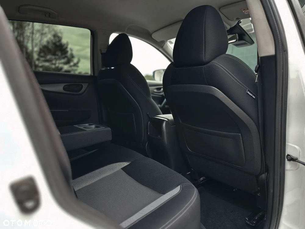 Nissan Qashqai 1.5 dCi Visia - 32