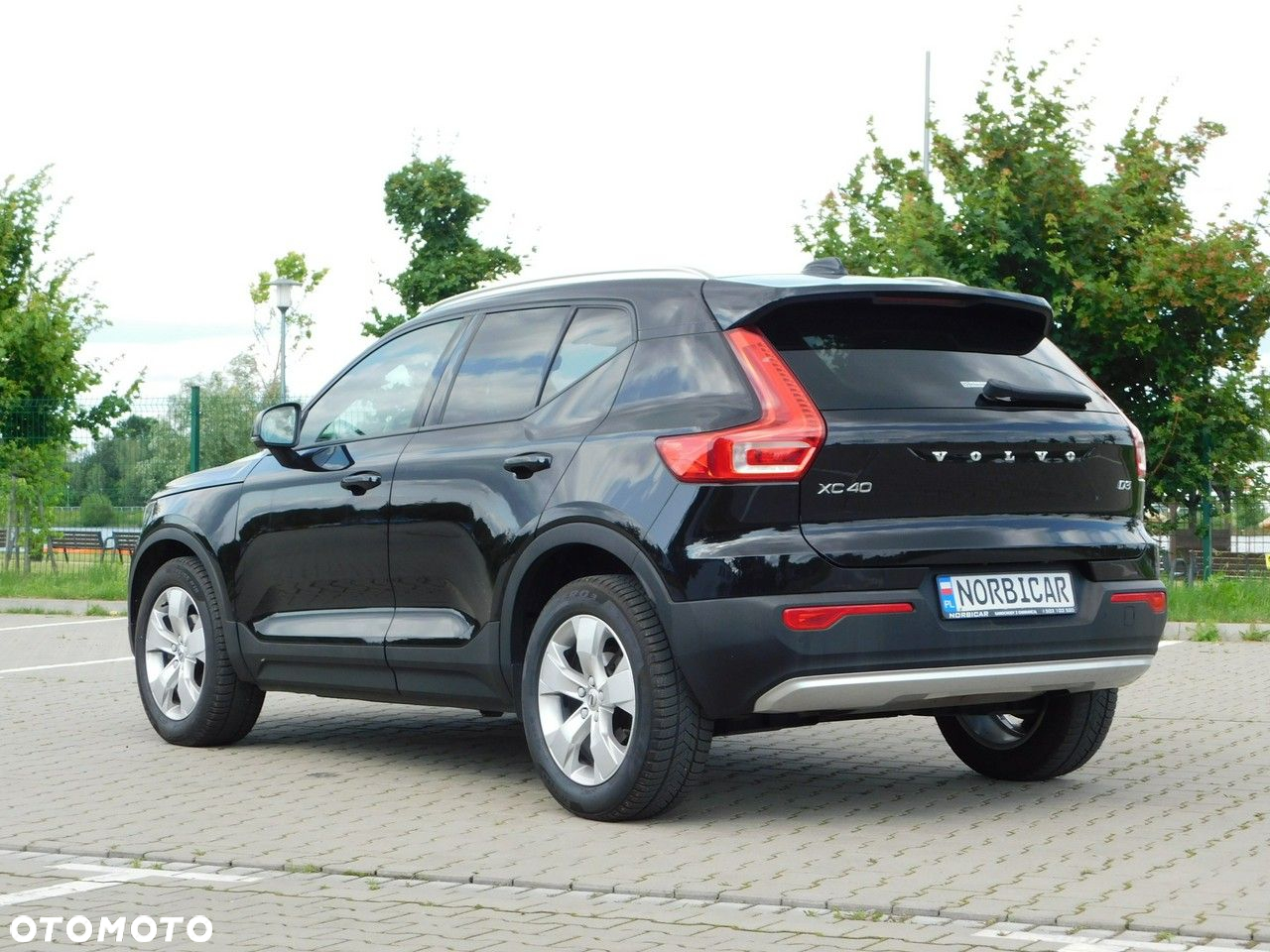 Volvo XC 40 D3 Momentum Pro - 3