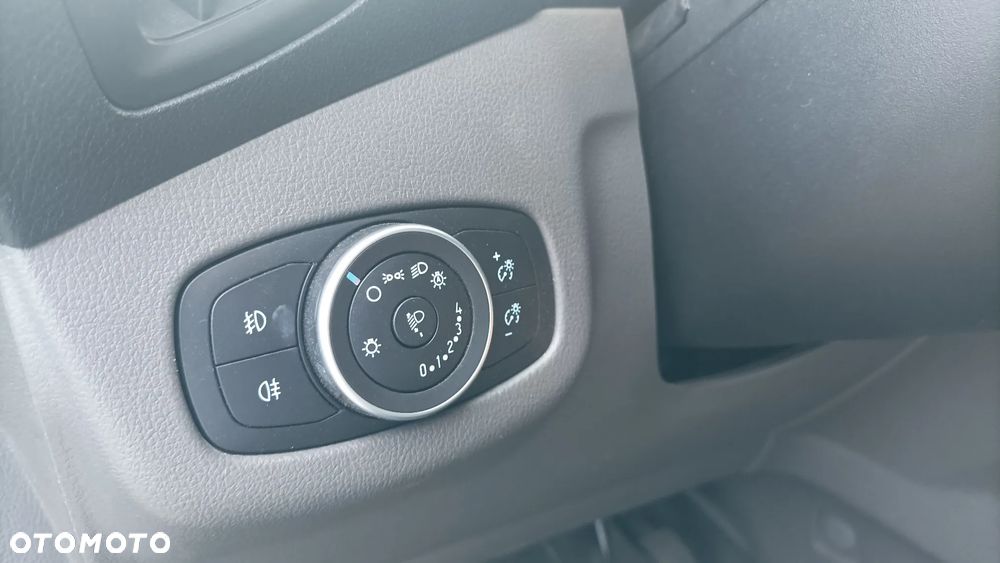 Ford Transit Connect - 13