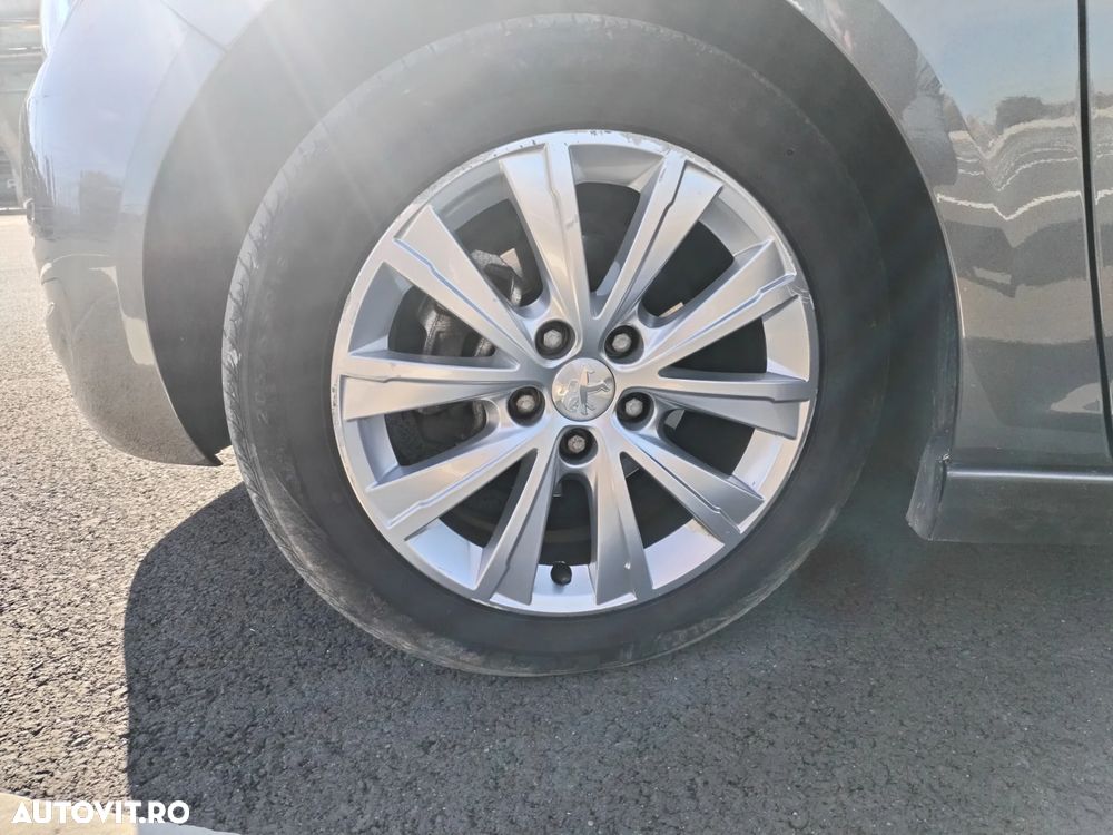 Peugeot 308 PureTech 110 Stop & Start Style - 10