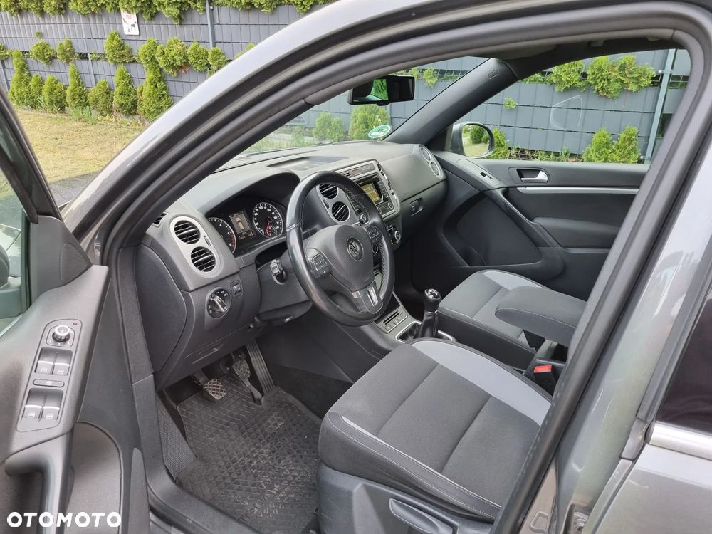 Volkswagen Tiguan 2.0 TDI 4Mot Perfectline R-Style - 9