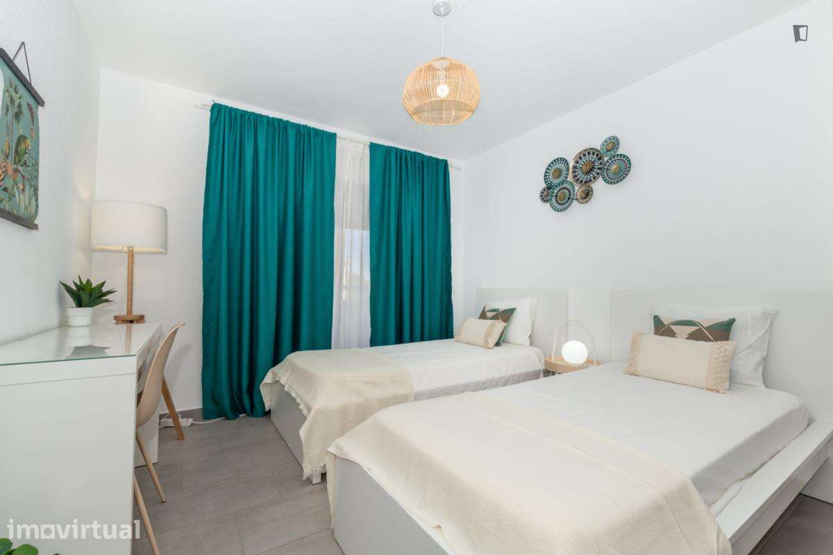 Apartamento com 2 quartos - localizado em Faro - Grande imagem: 2/28