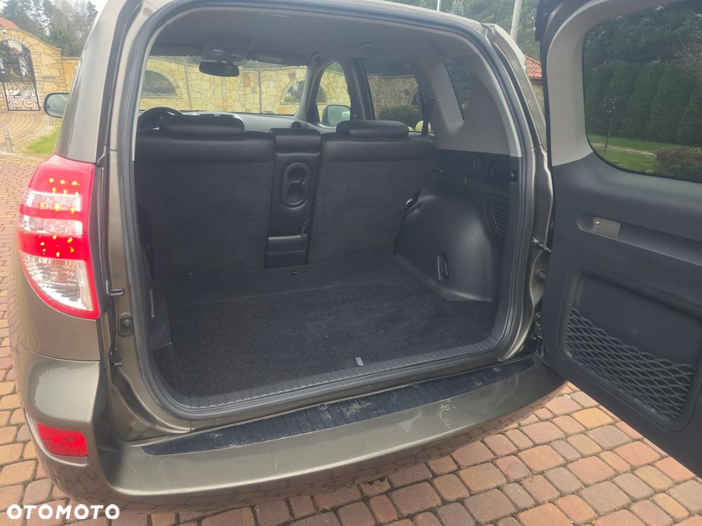 Toyota RAV4 2.0 VVT-i Premium - 30