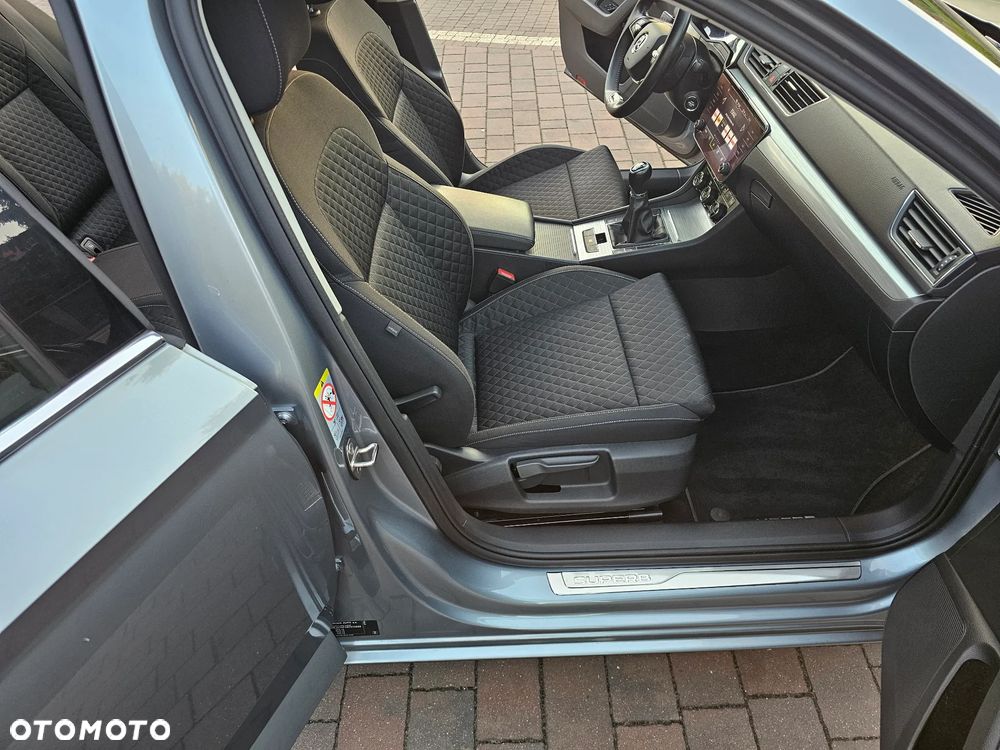 Skoda Superb 2.0 TDI SCR Style - 12