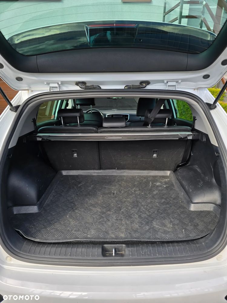 Kia Sportage 1.6 T-GDI L Business Line Plus 2WD DCT - 13