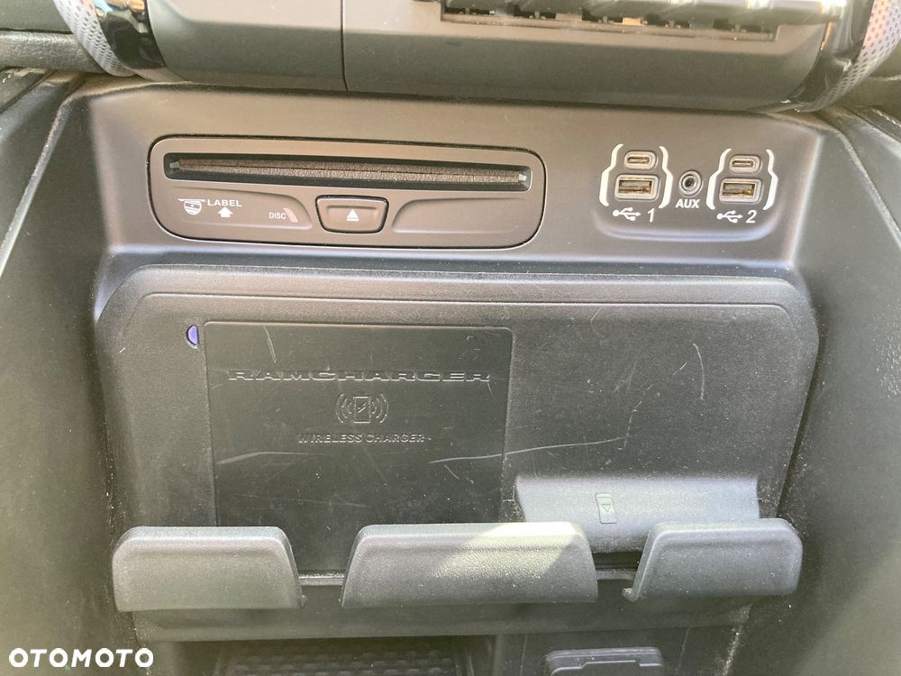 Dodge RAM 1500 5.7 4x4 - 30
