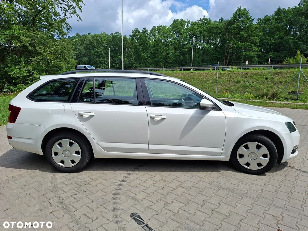 Skoda Octavia 1.6 TDI Ambition - 4