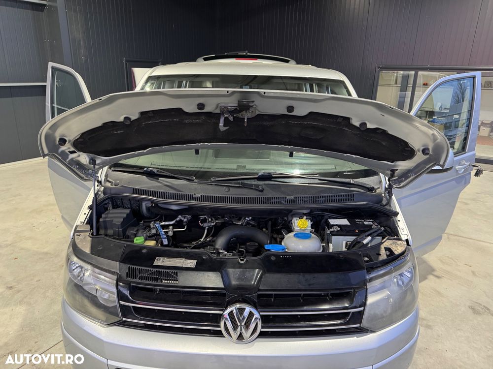 Volkswagen Multivan - 26