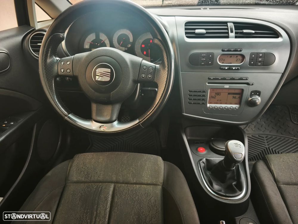 SEAT Leon 2.0 TDI DPF FR - 18