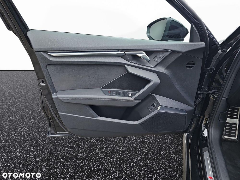 Audi S3 Sportback - 10