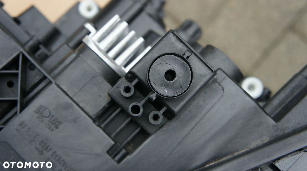 PRZEDNIA LEWA PRAWA LAMPA VW TIGUAN II ALLSPACE LIFT IQ LIGHT 5NN - 4