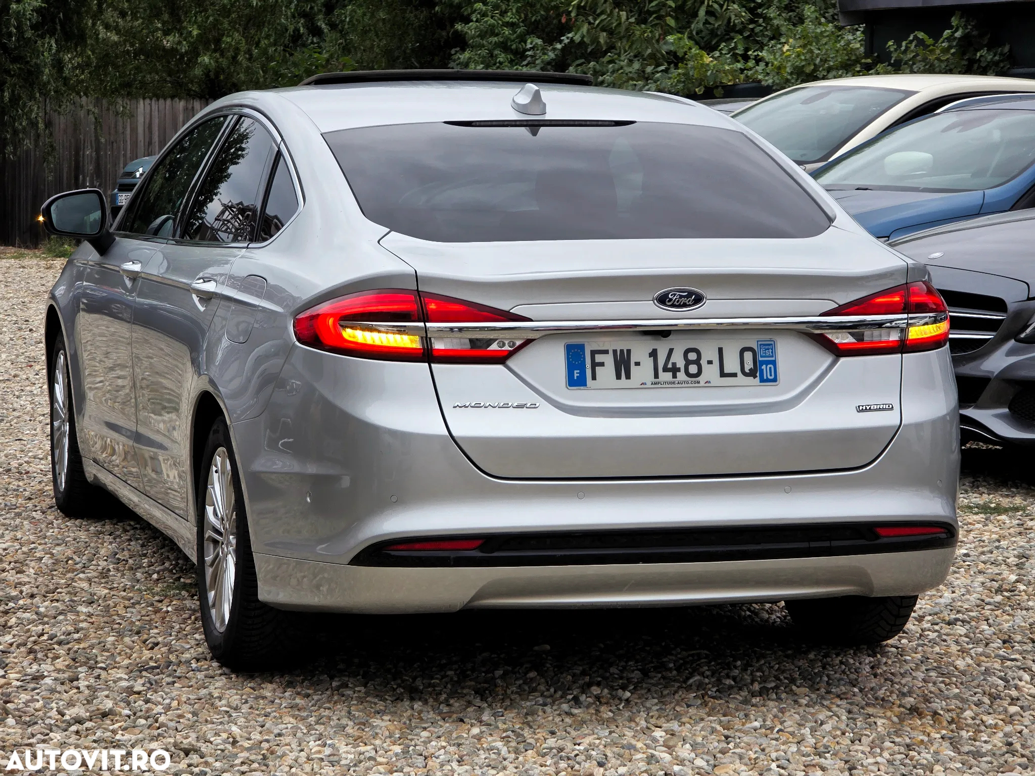 Ford Mondeo 2.0 HEV Titanium - 10