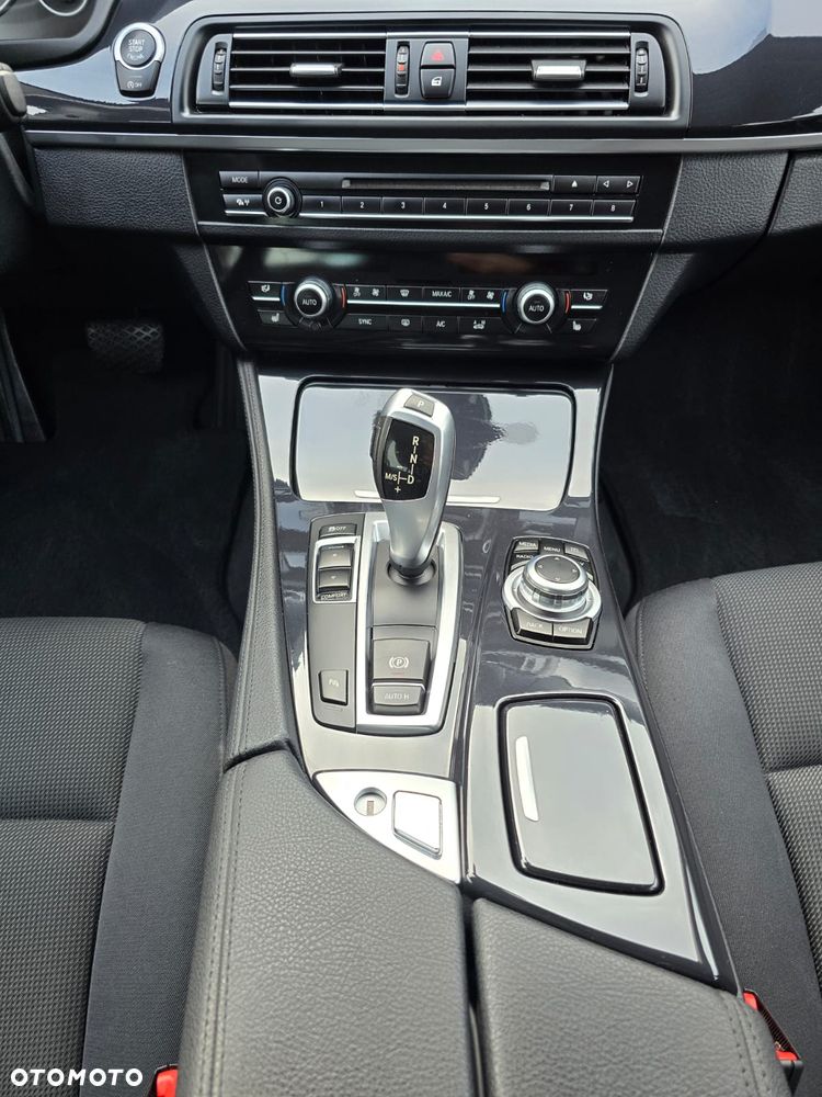 BMW Seria 5 520d - 10