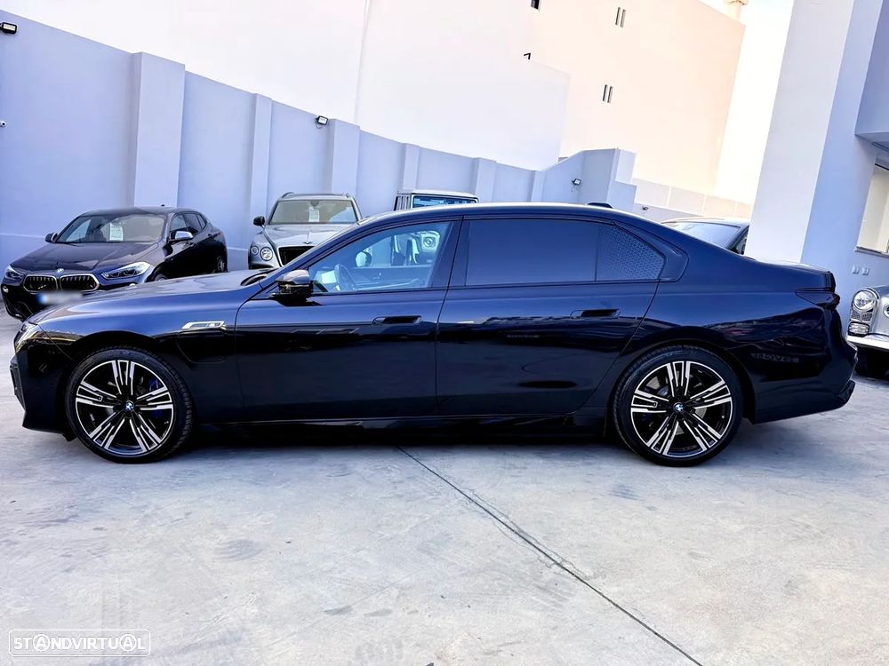 BMW 760 Me xDrive - 7