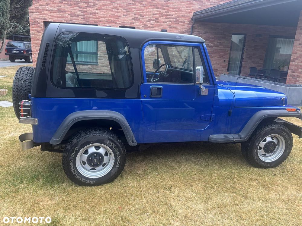 Jeep Wrangler - 5