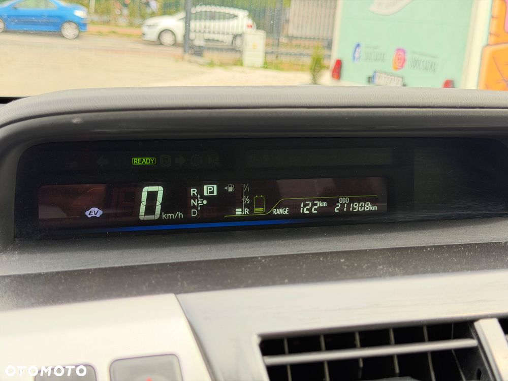 Toyota Prius+ (Hybrid) Comfort - 16