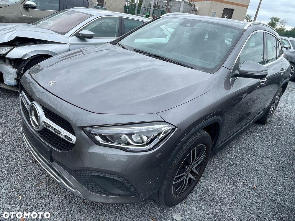 Mercedes-Benz GLA - 1