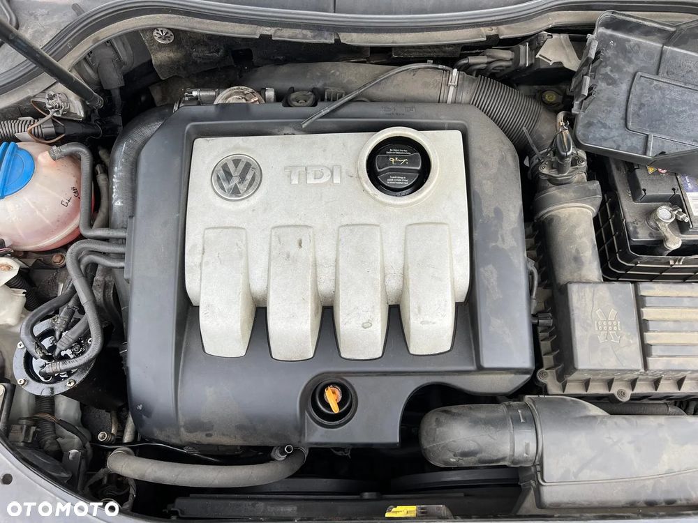 Silnik 1.9 TDI BKC VW PASSAT B6 105 KM kompletny - 1