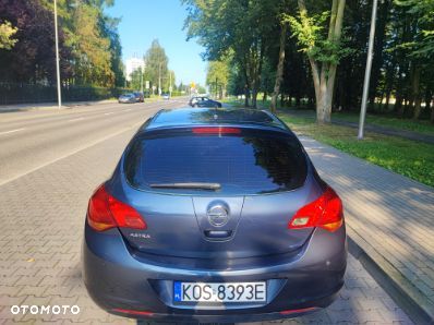 Opel Astra 1.6 Enjoy - 10