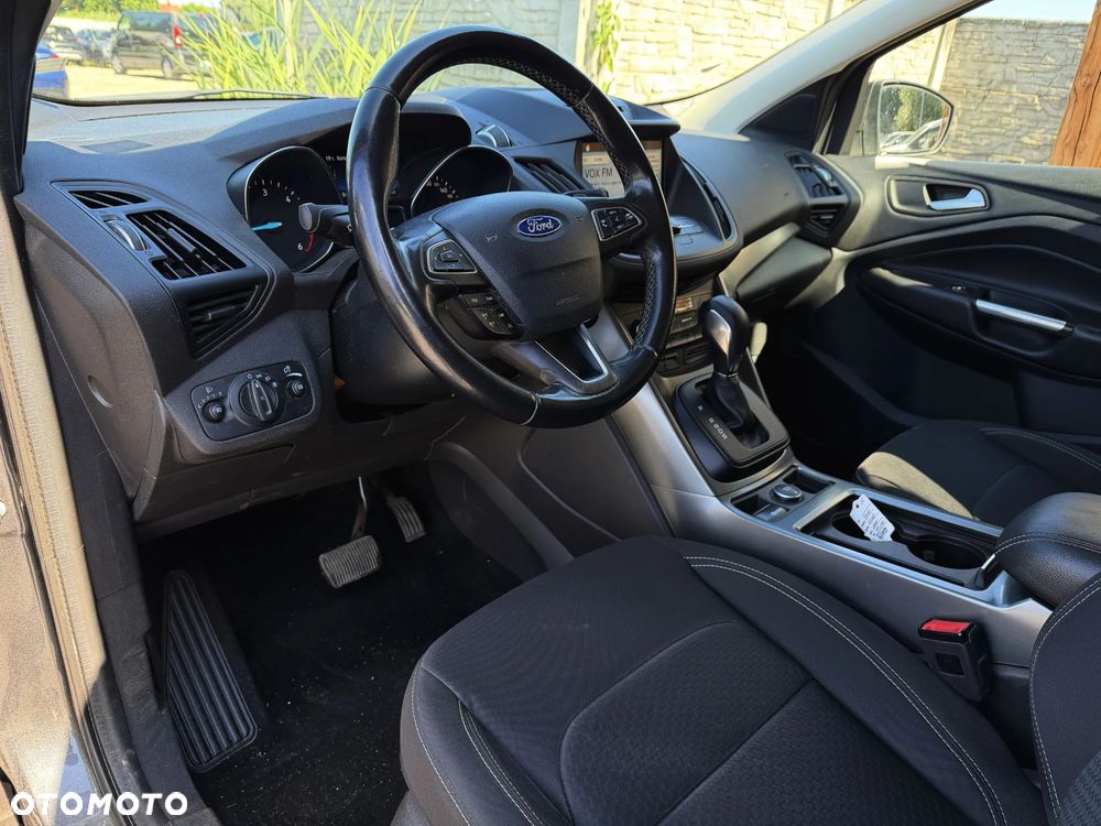 Ford Kuga 2.0 TDCi 2x4 Titanium - 11
