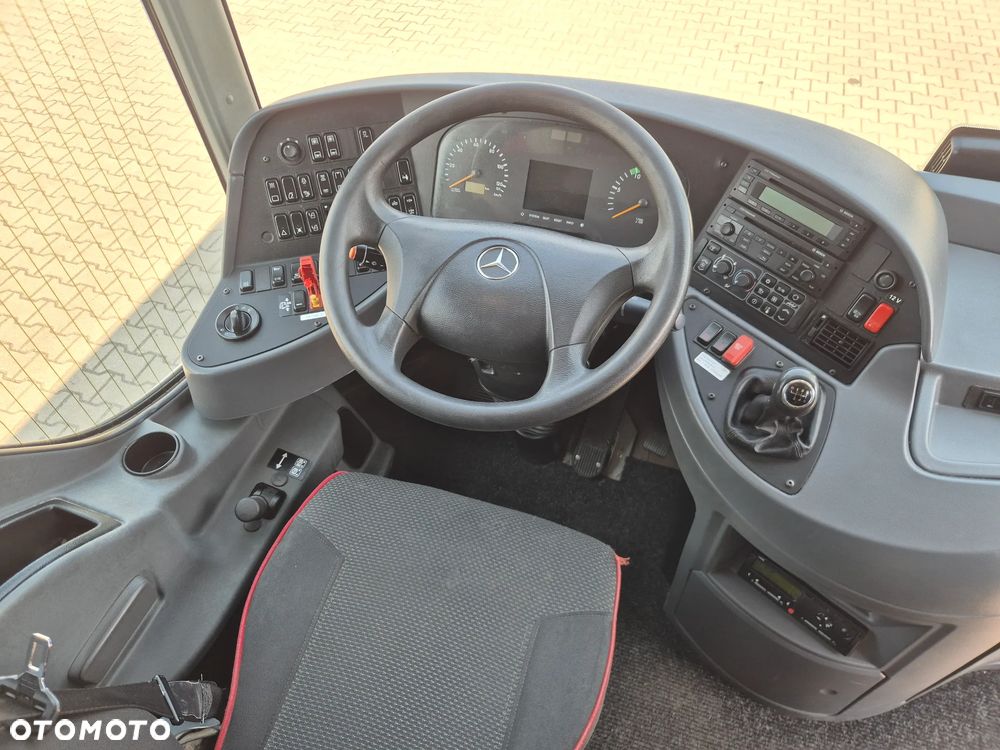 Mercedes-Benz RHD / SPROWADZONY/ 12 M / MANUAL/ EURO 6 - 18