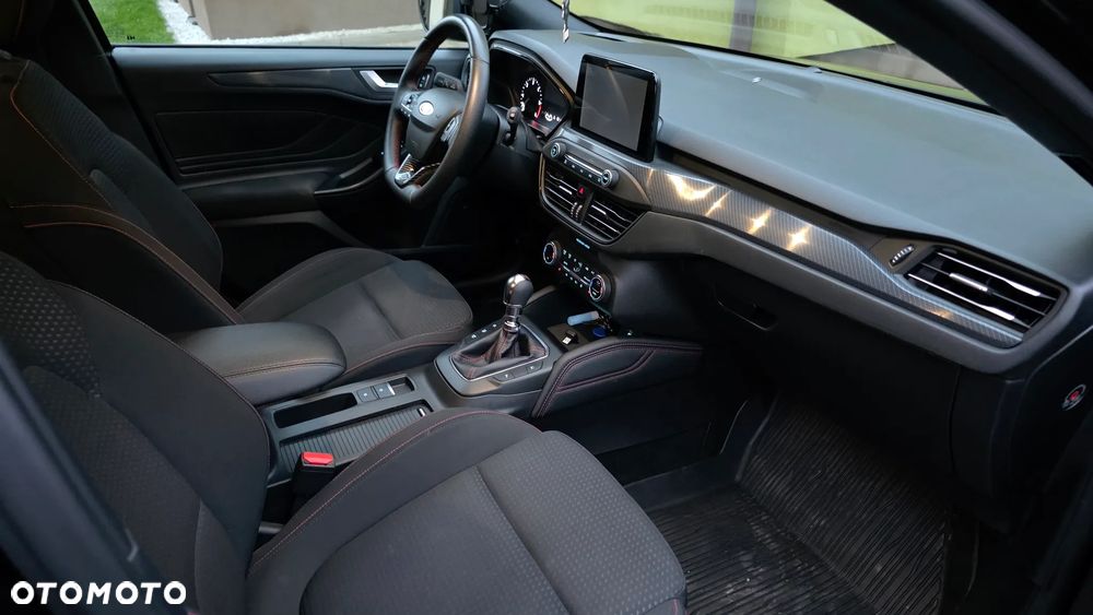 Ford Focus SW 2.0 EcoBlue ST-Line - 18