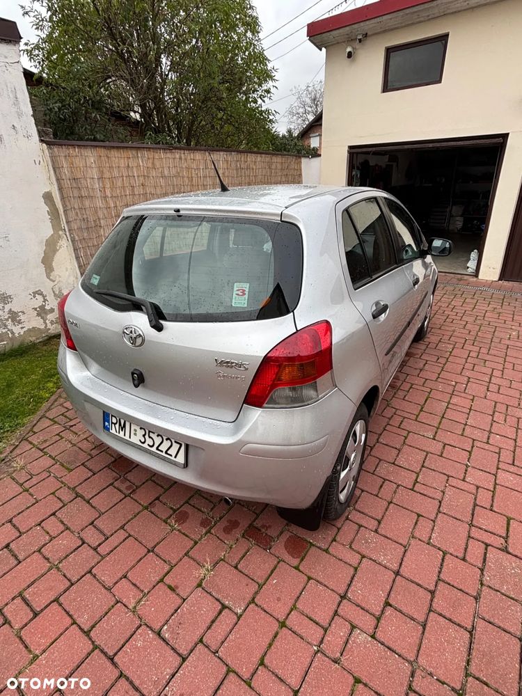 Toyota Yaris 1.0 Active - 7