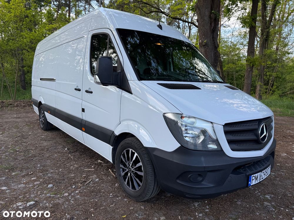 Mercedes-Benz Sprinter - 1