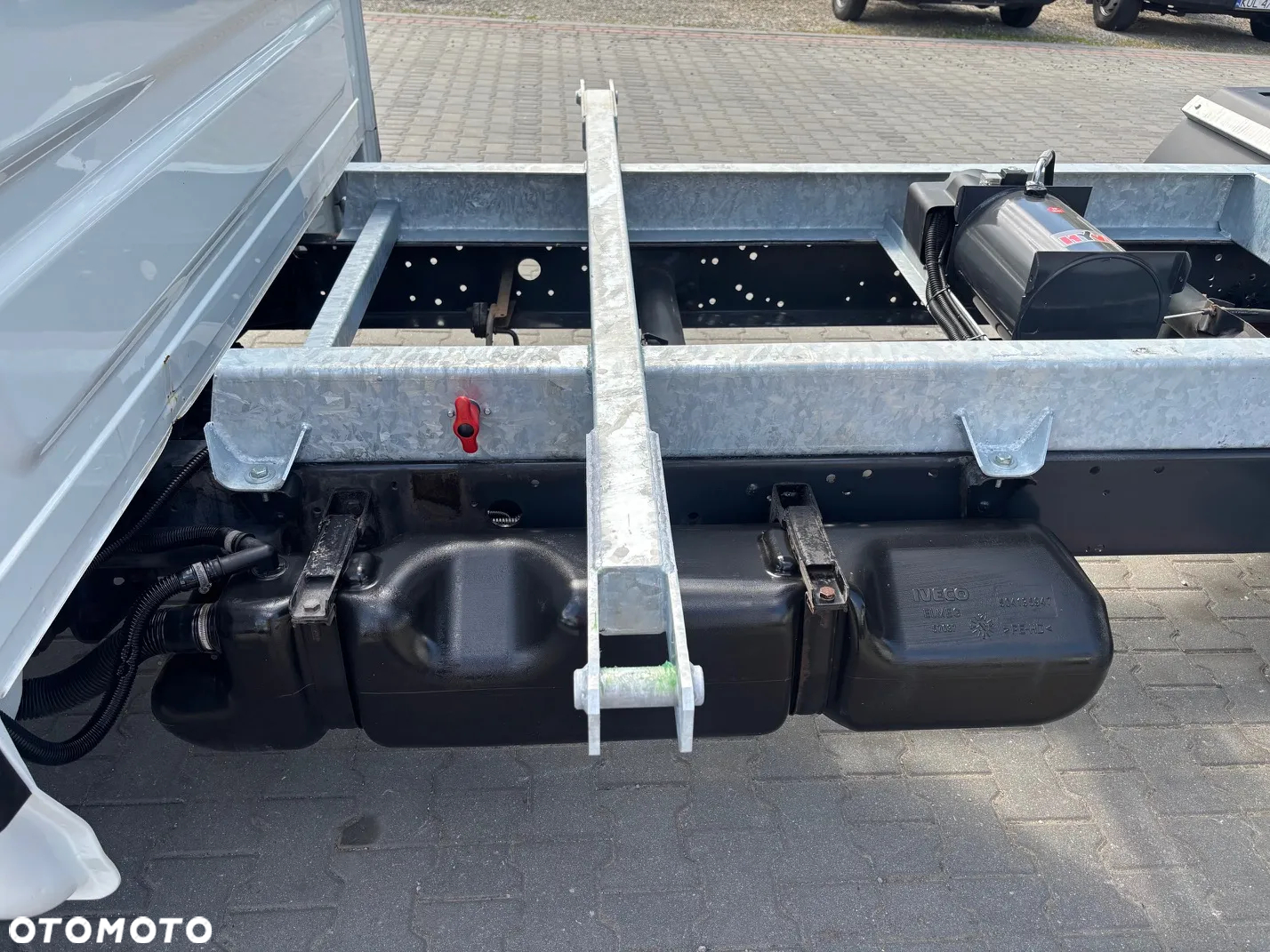 Iveco 65C17,,65C15,,70C17,,50C17,,35C17,,35C15 - 9