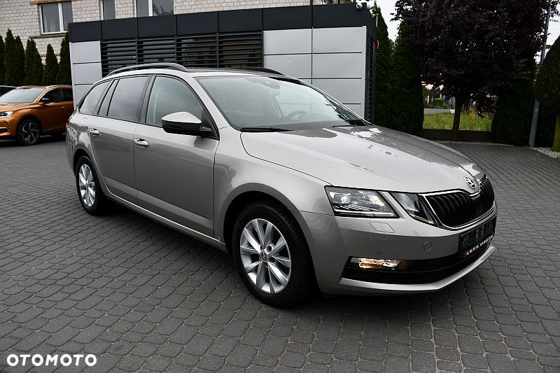 Skoda Octavia 1.6 TDI DSG Style - 39