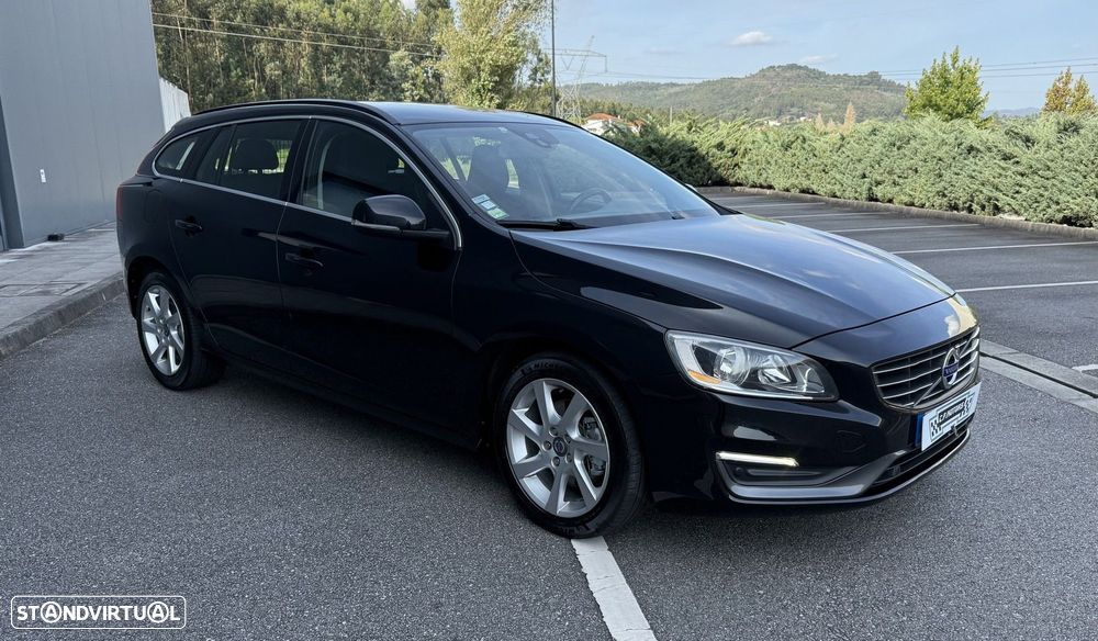 Volvo V60 1.6 D2 Drive Momentum Start/Stop - 4