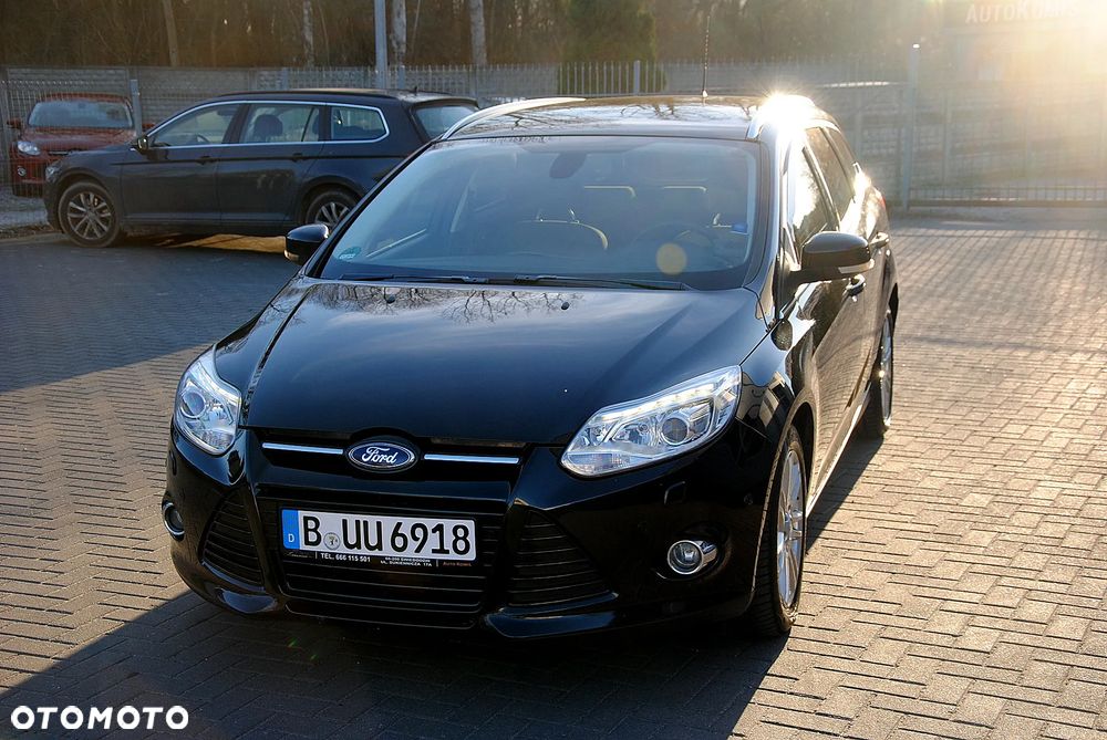 Ford Focus Turnier 1.0 EcoBoost Start-Stopp-System Titanium - 2
