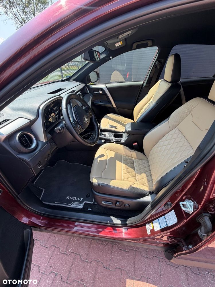 Toyota RAV4 Hybrid Premium 4x4 - 8