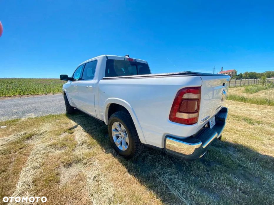 RAM 1500 5.7 Crew Cab Laramie - 3