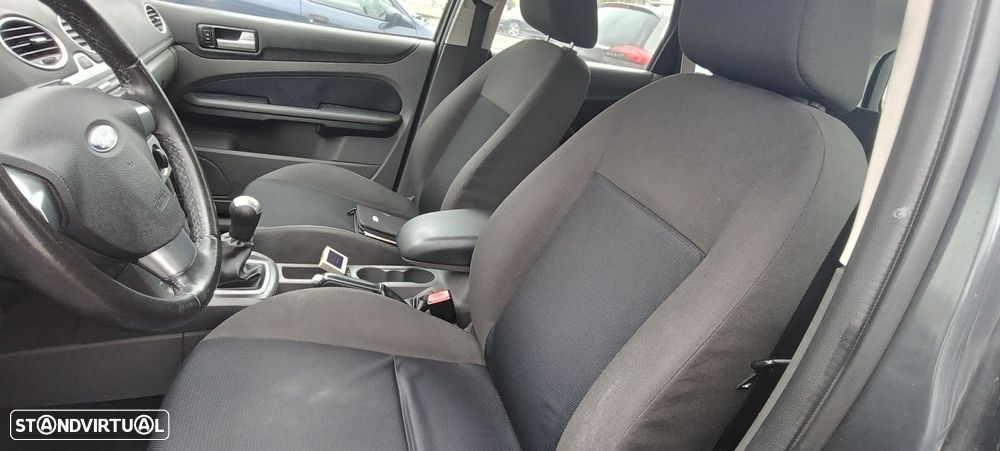 Ford Focus SW 1.6 TDCi Sport - 11