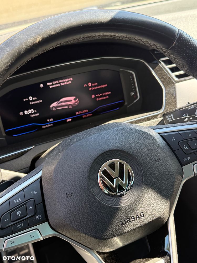 Volkswagen Passat Alltrack 2.0 TDI SCR 4Motion DSG - 13