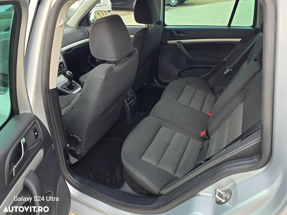 Skoda Octavia 2.0 TDI DPF Ambition - 8