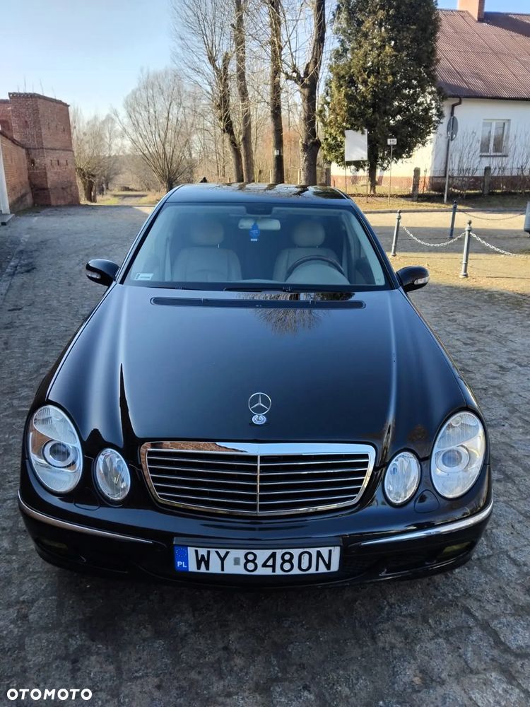 Mercedes-Benz Klasa E 500 7G-TRONIC Elegance - 13