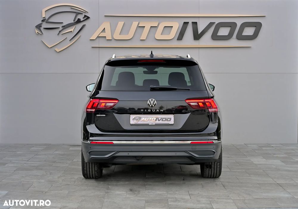Volkswagen Tiguan - 11